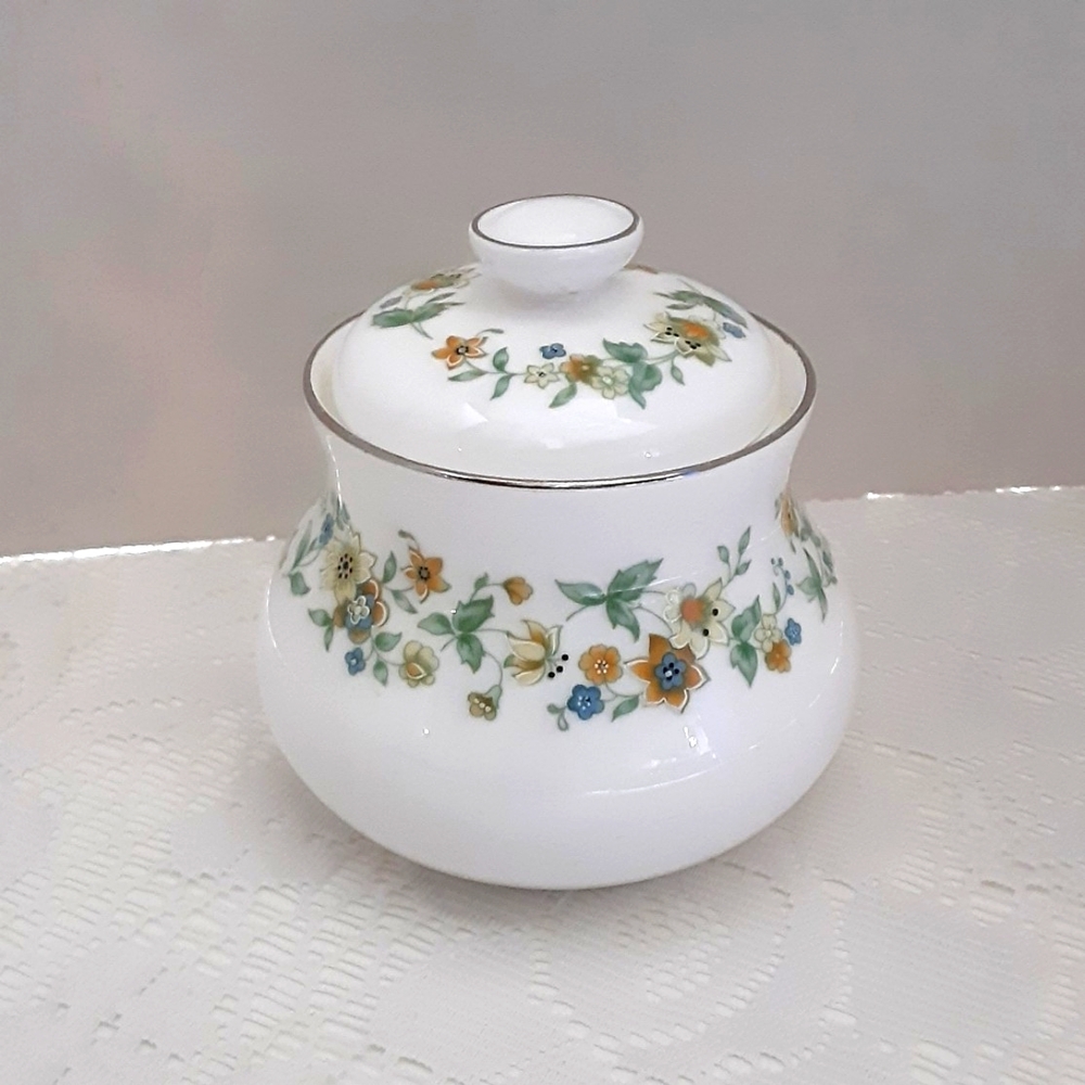Royal Doulton Ainsdale Sugar Bowl Fine Bone China Vintage England Yellow Floral